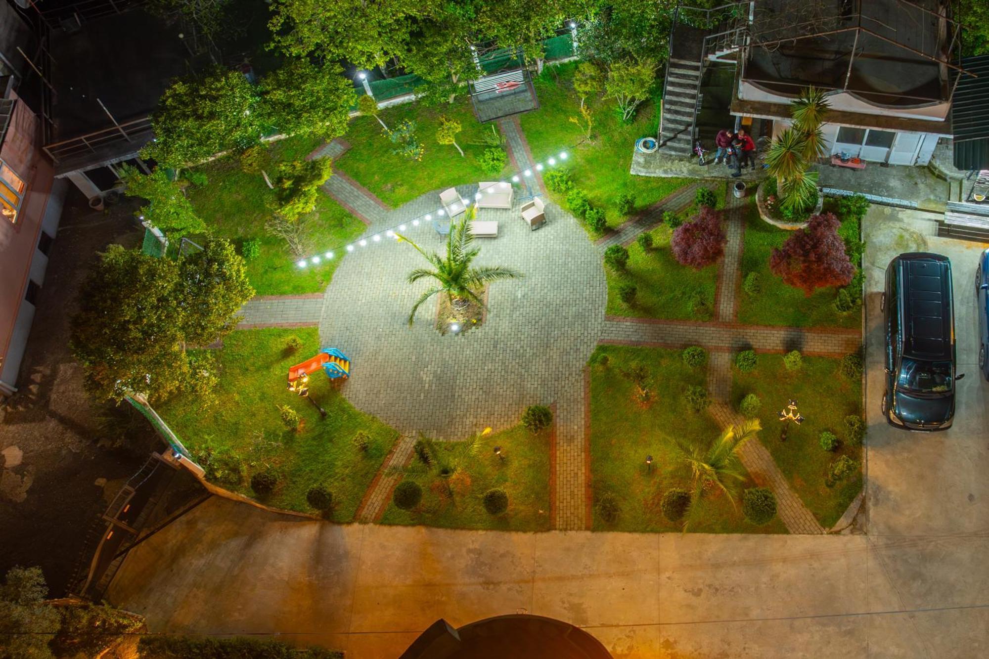 Green Yard Hotel Batum Dış mekan fotoğraf